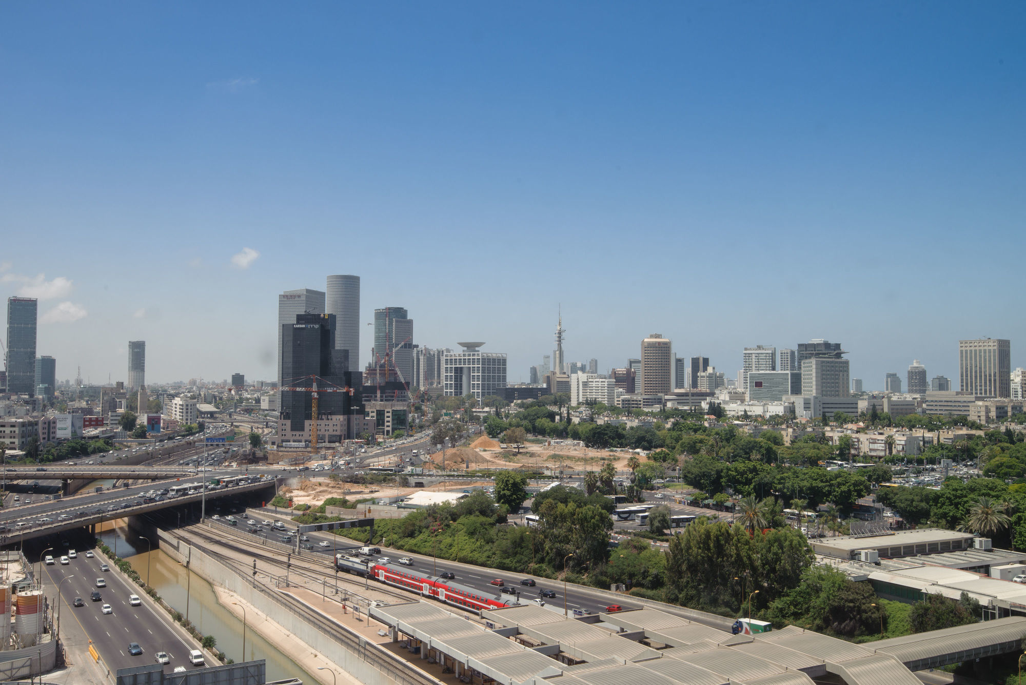 特拉维夫莱昂纳多城市大厦酒店 Giv'atayim 外观 照片 Tel Aviv