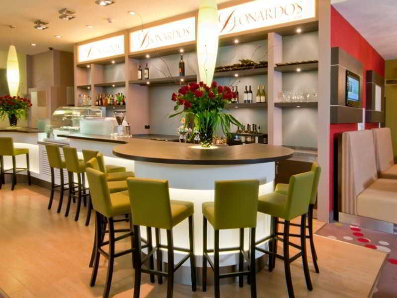 特拉维夫莱昂纳多城市大厦酒店 Giv'atayim 外观 照片 Bar